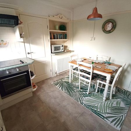 Dubrovnik Apartment Criccieth Ngoại thất bức ảnh